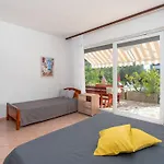 Διαμέρισμα Vesela-1 By Interhome Vir