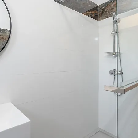 Lejlighed Vesela-1 By Interhome