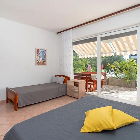 Apartamento Vesela-1 By Interhome Vir