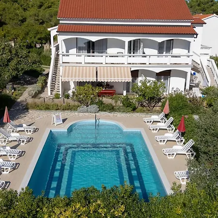 Vesela-1 By Interhome Lejlighed Vir