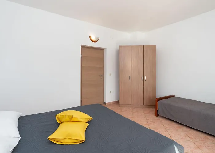 Vesela-1 By Interhome Apartman *