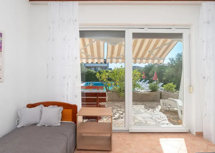 Vesela-1 By Interhome Appartement Vir